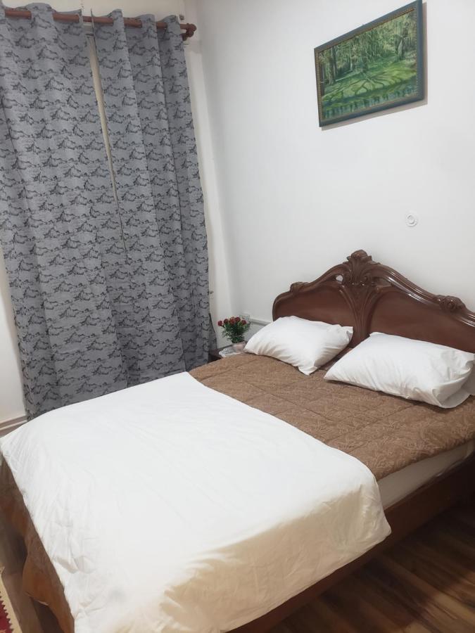 Hostel Oakland ติรานา ภายนอก รูปภาพ