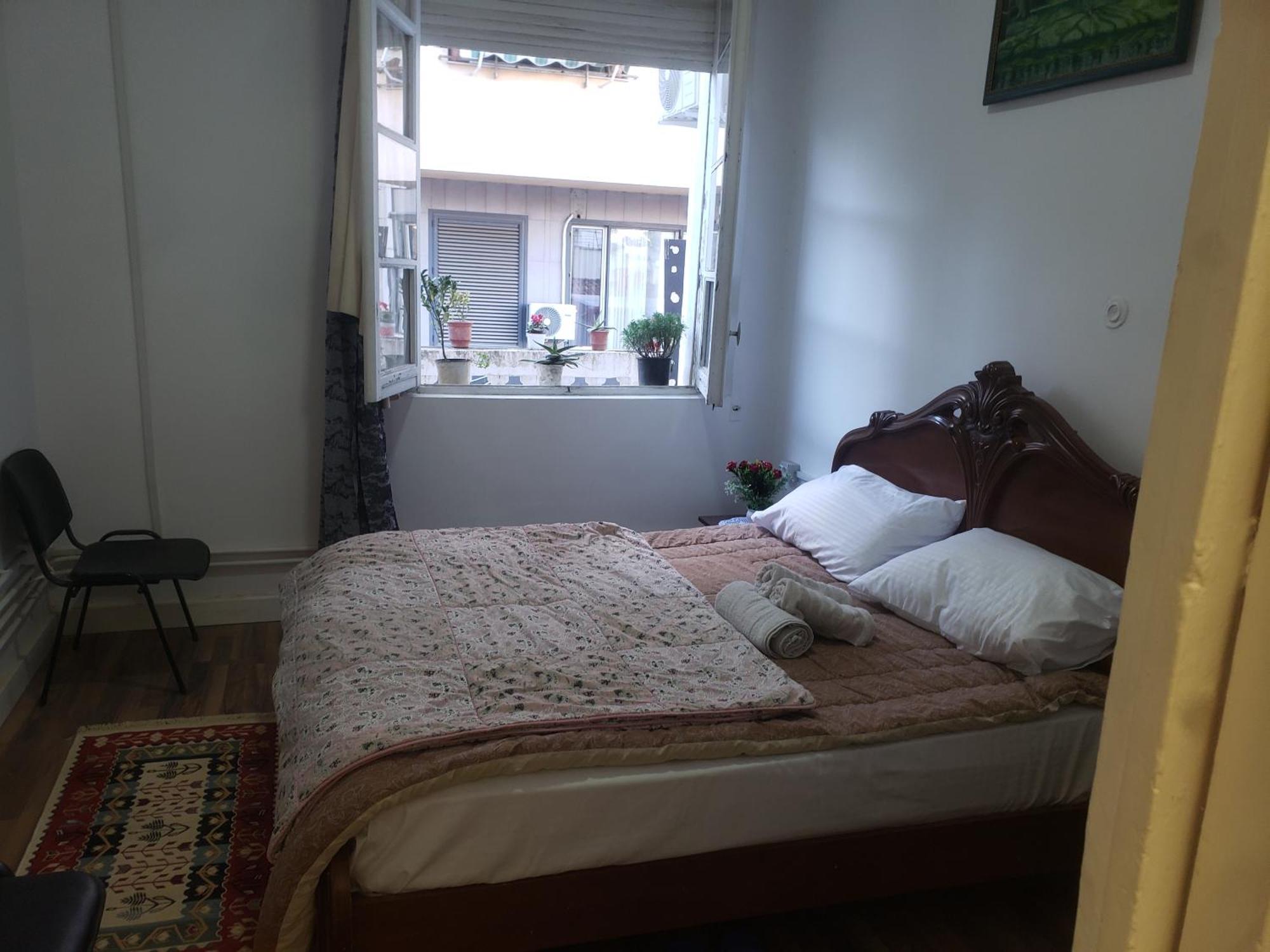 Hostel Oakland ติรานา ภายนอก รูปภาพ